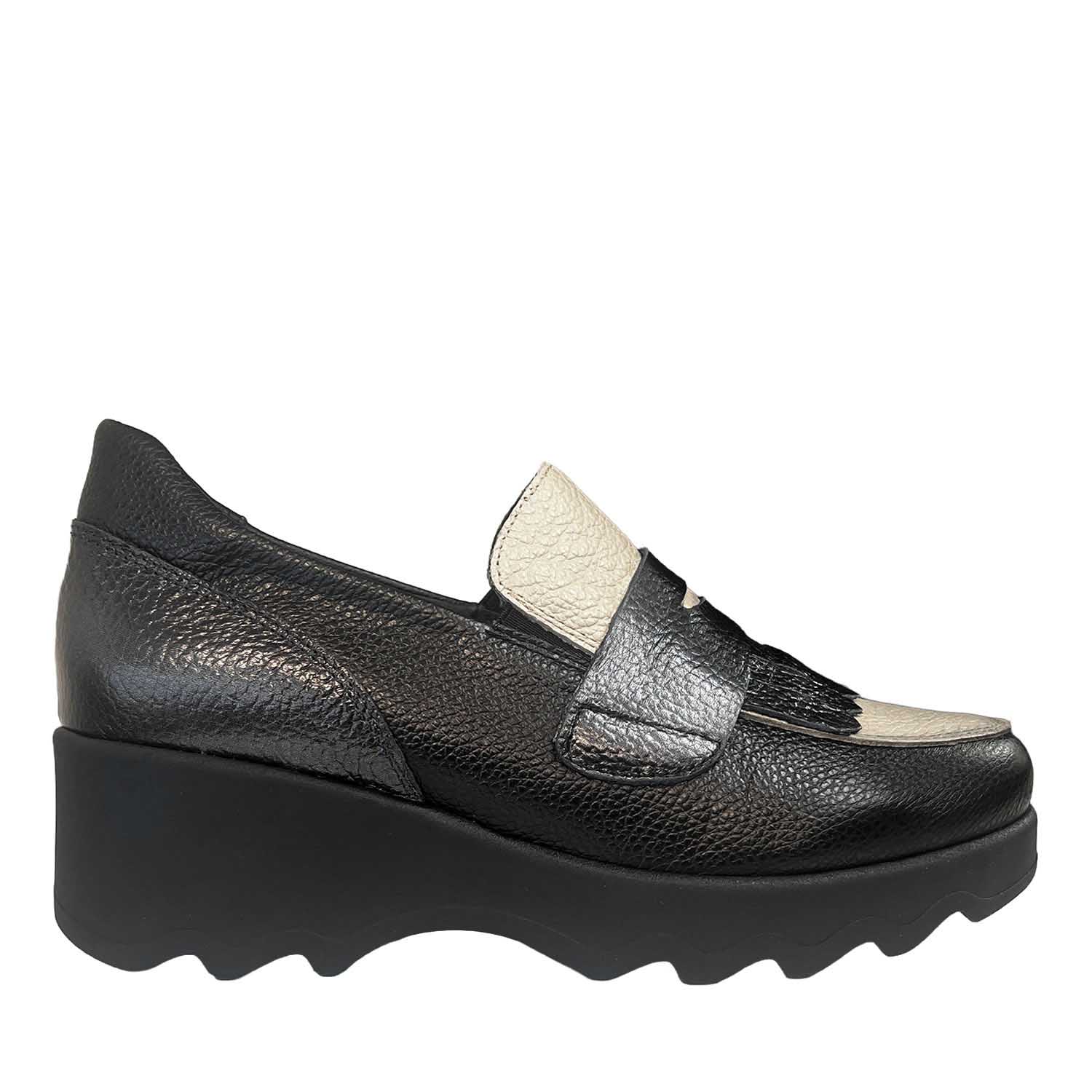 Neo Penny Loafer